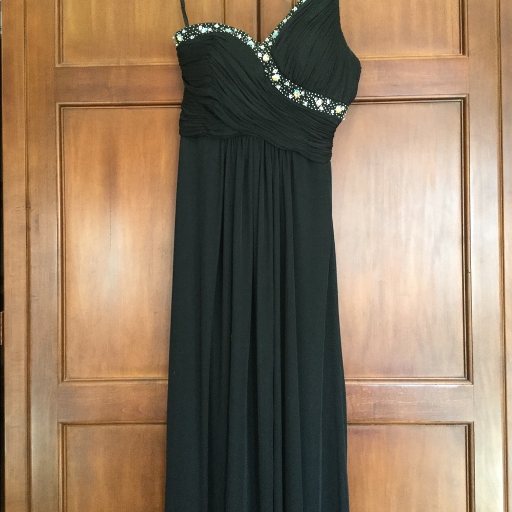 One Shoulder Black Gown